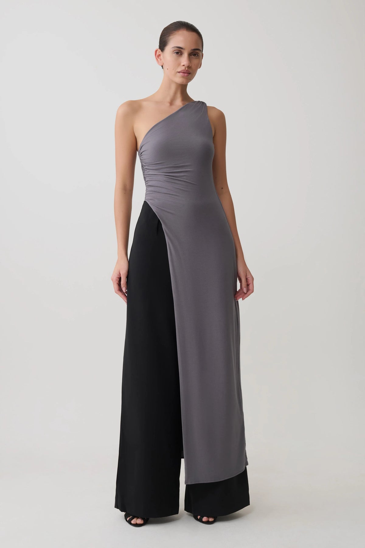 Coriona Long Line Top With Front Cut Out - Grey